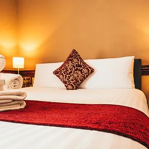 3* Hotel Russell Court